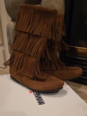MINNETONKA moccasin Boots..Brown Suede with fringe.